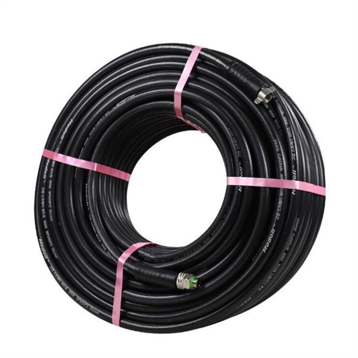 black plastic water pipe roll-2